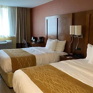 Hotel Ramada By Wyndham Times Square West ***